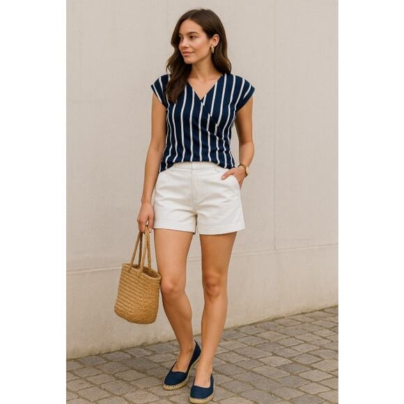 Ralph Lauren Women’s Blue Striped Cap Sleeve Stretch Top Size M 28” Chest - Picture 1 of 4